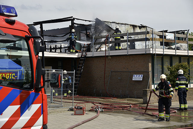 2013/128/GB 20130515 046 Zeer grote brand Werf Rijsenhout .jpg